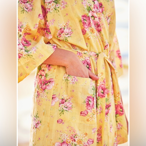 April Cornell Charming Cover Up Robe Size XS/Small Never Worn - Picture 3 of 4